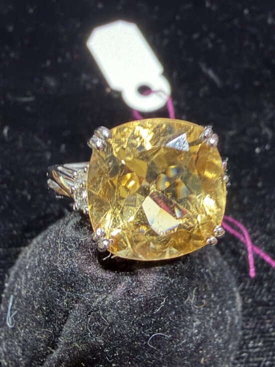 Jewelry - Citrine Set in Sterling Silver Size 7